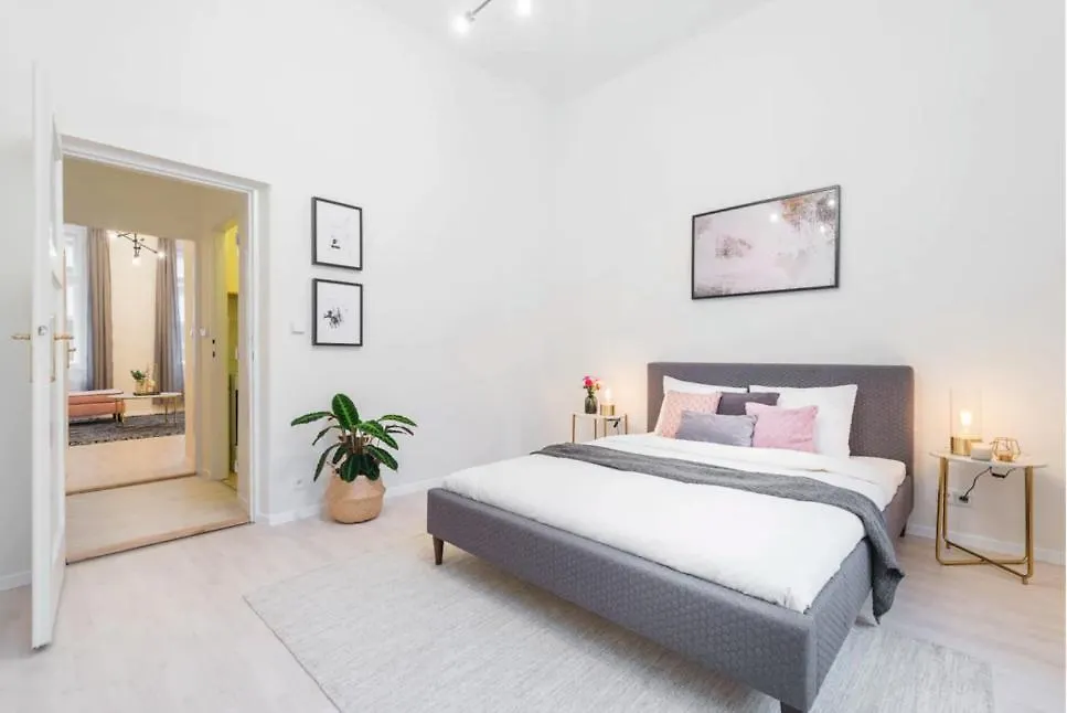 Apts In Old Town Prague By Michal&Friends 0*,